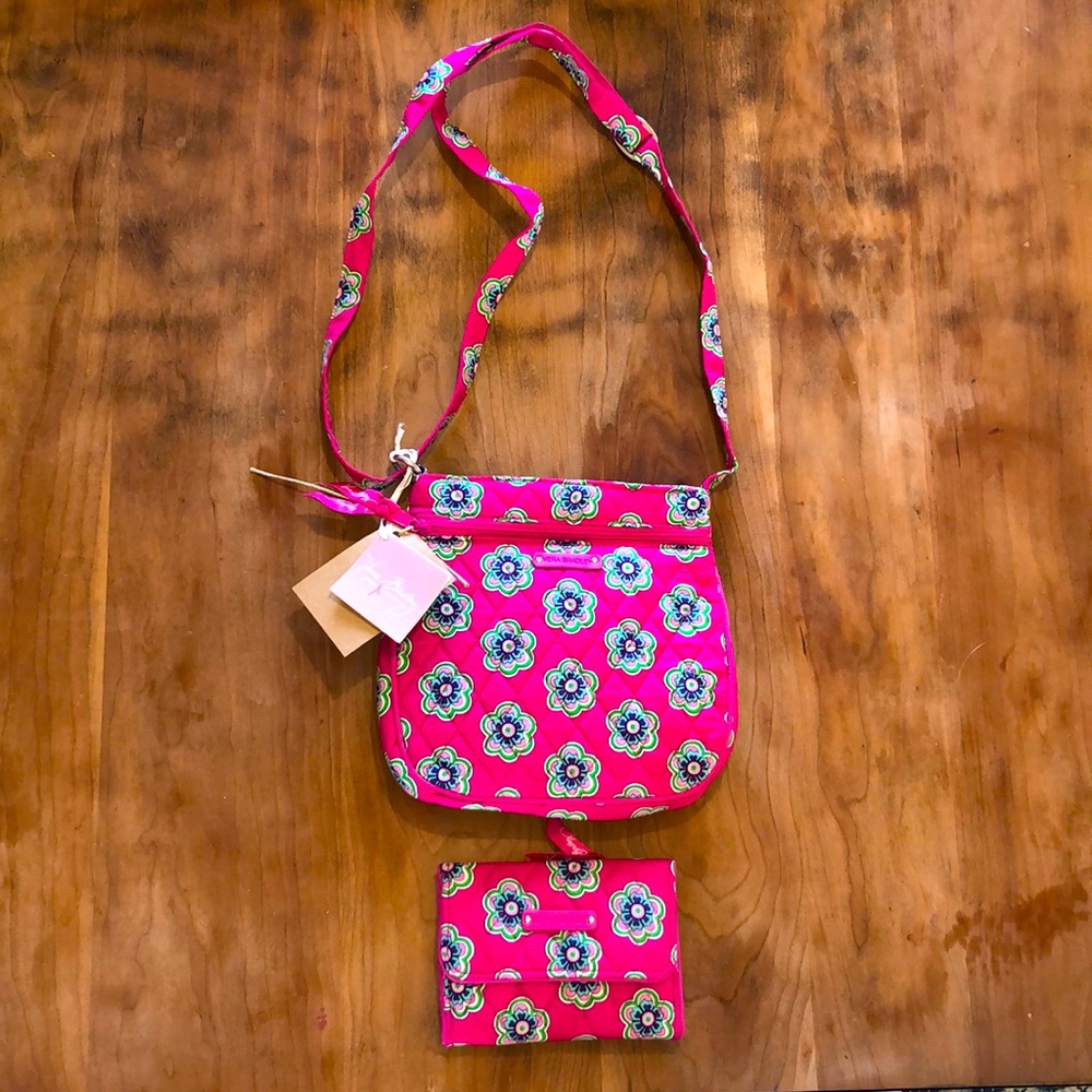 NWT- petite double zip hipster & euro wallet